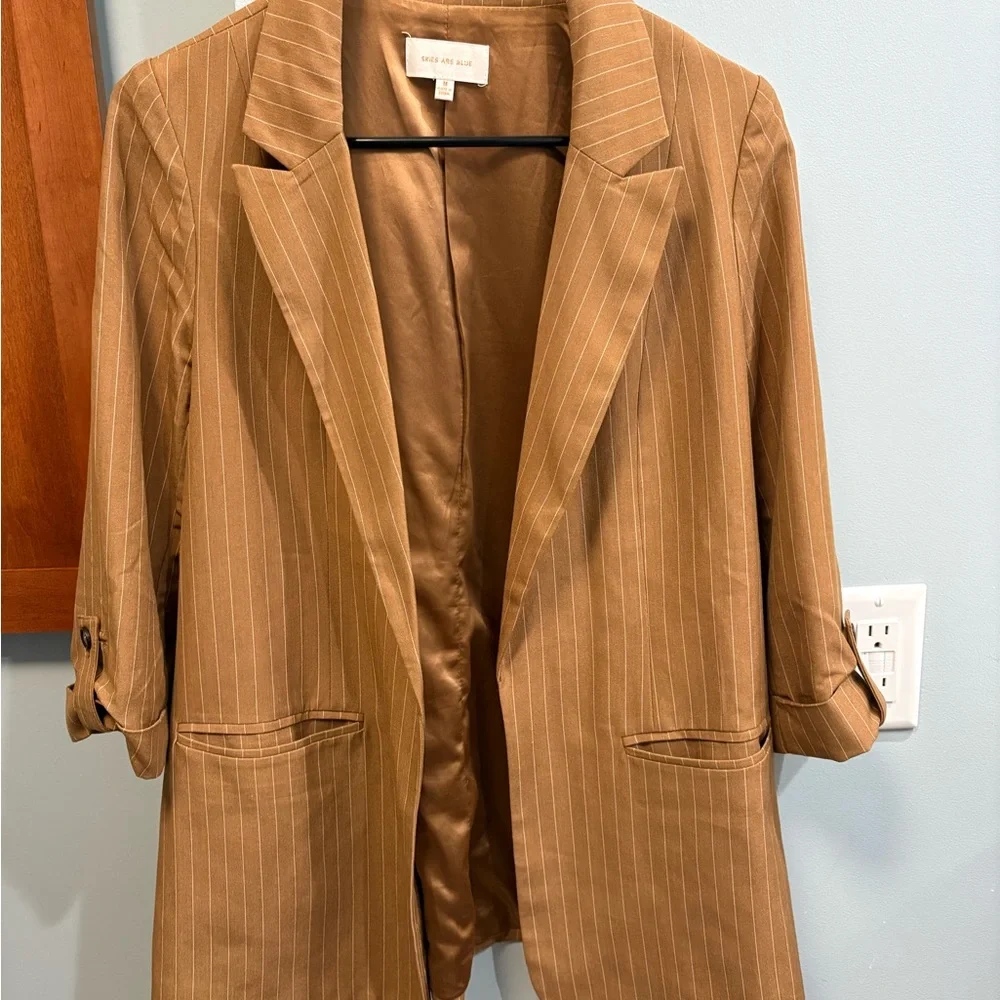 Brown striped blazer - Picture 3 of 3